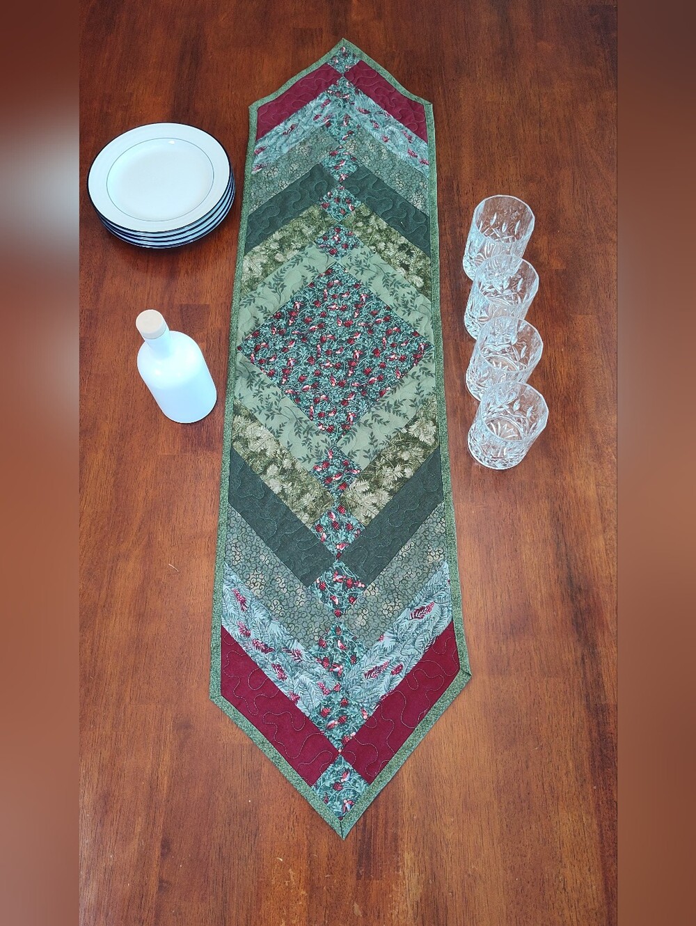 Cardinal Forest! NEW HANDMADE Quilted Table Runner -  12" X 46" - Picture 3 of 10